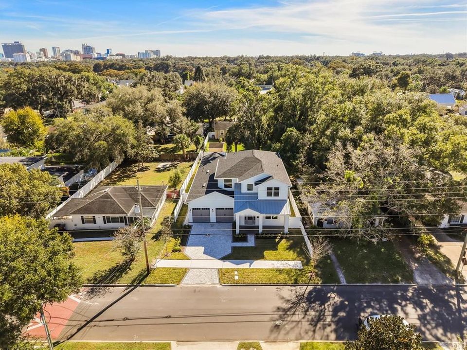 For Sale: $1,850,000 (5 beds, 4 baths, 3986 Square Feet)