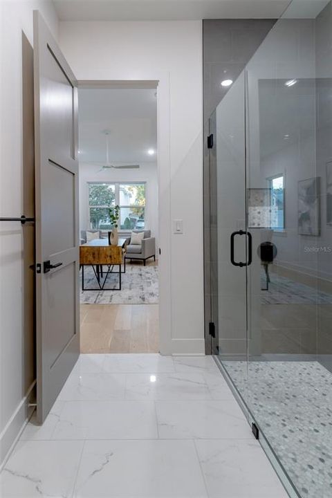 For Sale: $1,850,000 (5 beds, 4 baths, 3986 Square Feet)