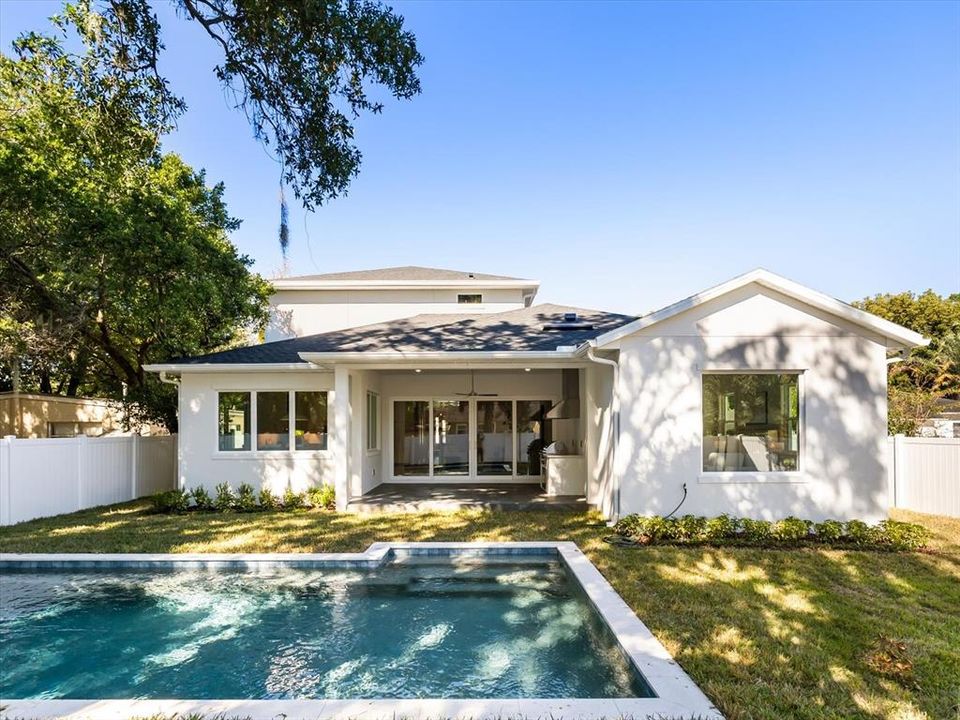 For Sale: $1,850,000 (5 beds, 4 baths, 3986 Square Feet)