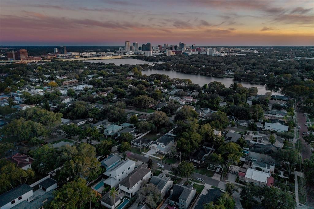 For Sale: $1,850,000 (5 beds, 4 baths, 3986 Square Feet)