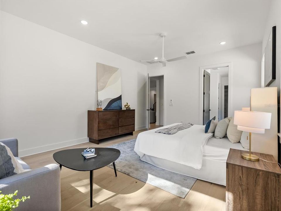 For Sale: $1,850,000 (5 beds, 4 baths, 3986 Square Feet)