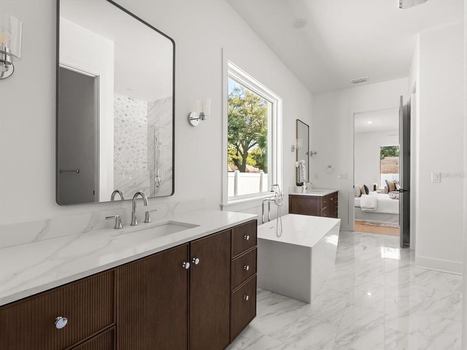 For Sale: $1,850,000 (5 beds, 4 baths, 3986 Square Feet)