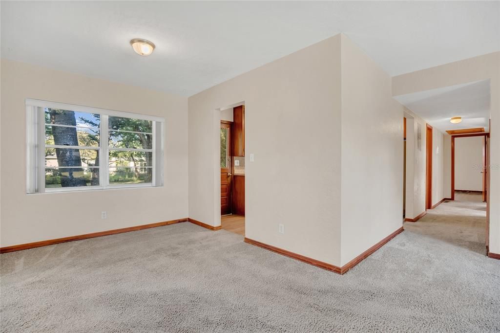 For Sale: $424,900 (3 beds, 1 baths, 1434 Square Feet)