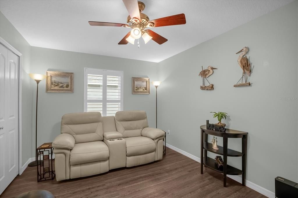 待售: $438,000 (3 贝兹, 2 浴室, 1711 平方英尺)