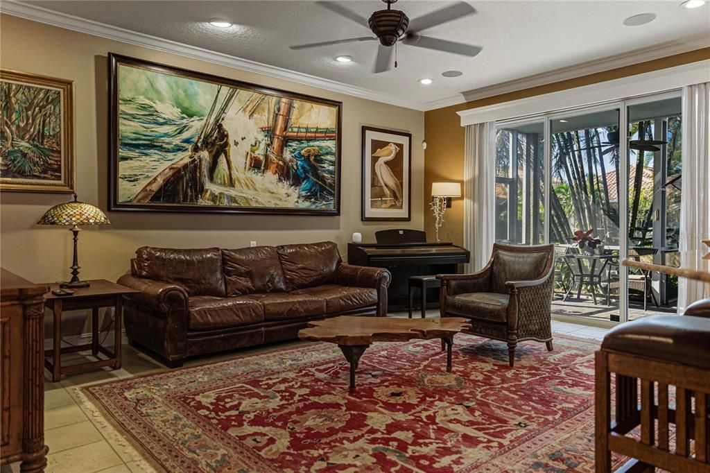 For Sale: $960,000 (4 beds, 2 baths, 2842 Square Feet)