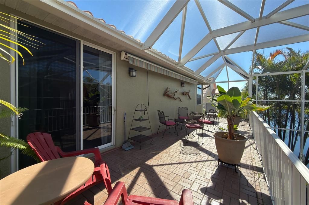 For Sale: $960,000 (4 beds, 2 baths, 2842 Square Feet)