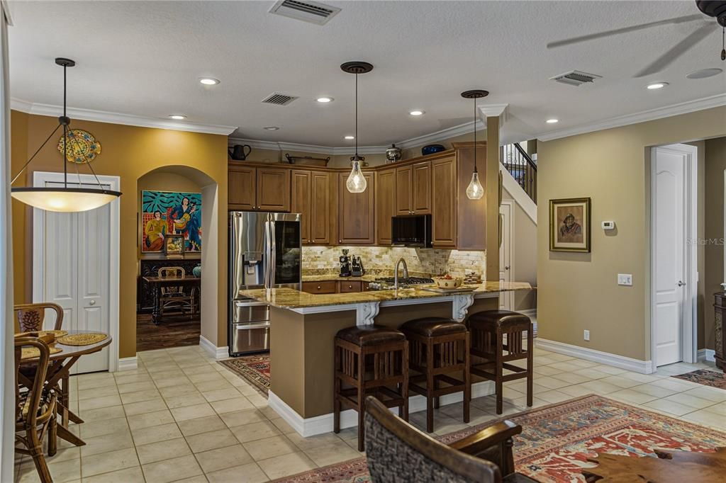 For Sale: $960,000 (4 beds, 2 baths, 2842 Square Feet)