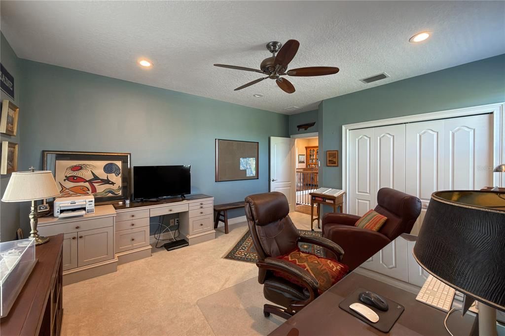 For Sale: $960,000 (4 beds, 2 baths, 2842 Square Feet)