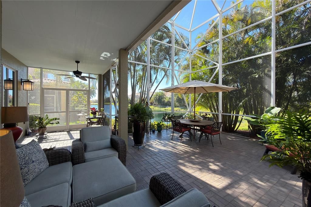 For Sale: $960,000 (4 beds, 2 baths, 2842 Square Feet)