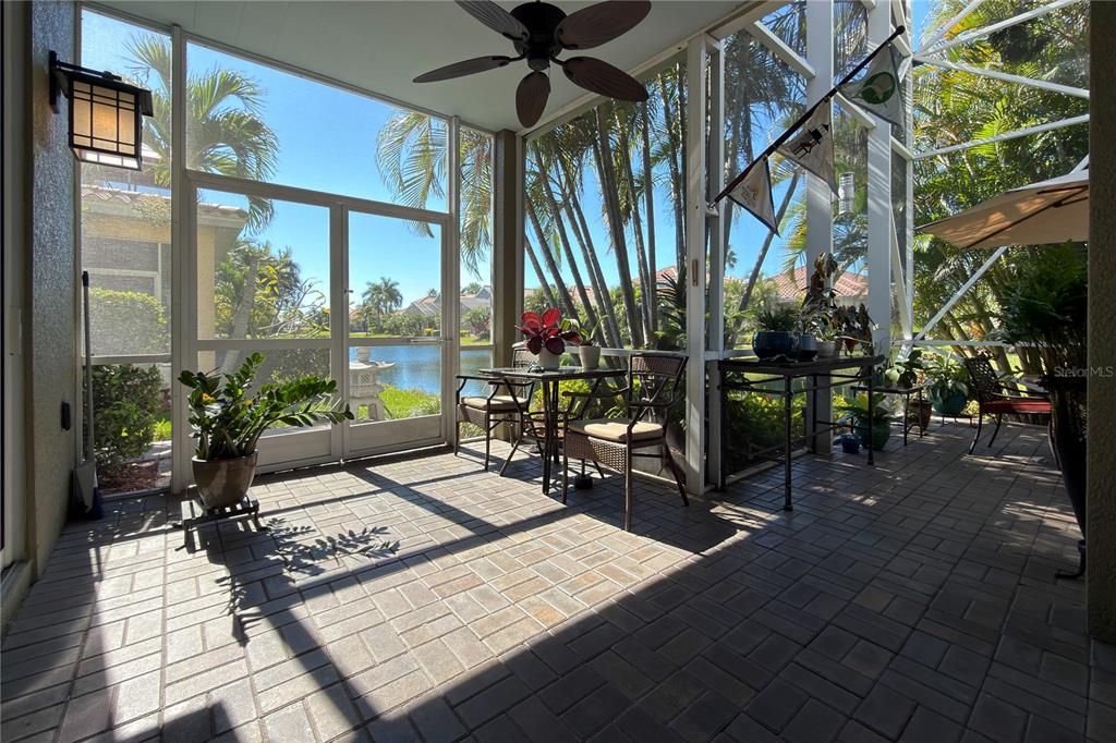 For Sale: $960,000 (4 beds, 2 baths, 2842 Square Feet)