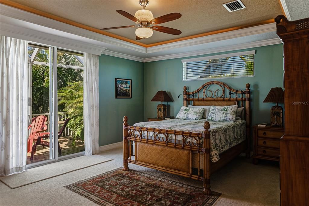 For Sale: $960,000 (4 beds, 2 baths, 2842 Square Feet)