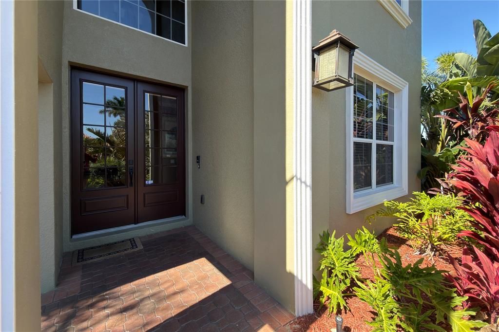 For Sale: $960,000 (4 beds, 2 baths, 2842 Square Feet)