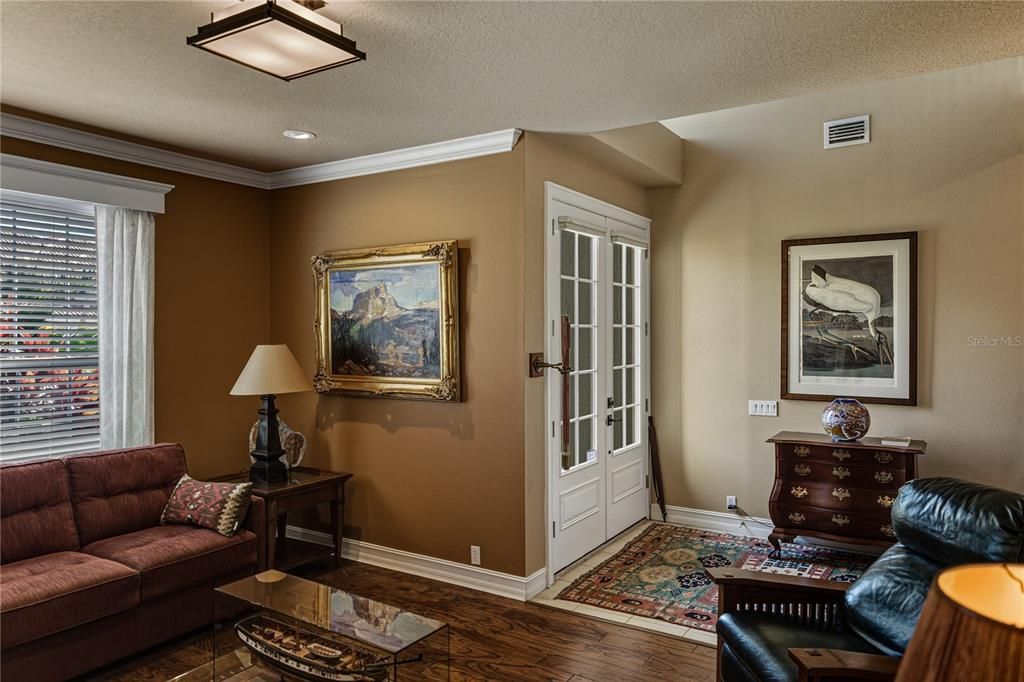 For Sale: $960,000 (4 beds, 2 baths, 2842 Square Feet)