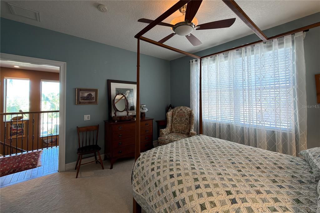 For Sale: $960,000 (4 beds, 2 baths, 2842 Square Feet)