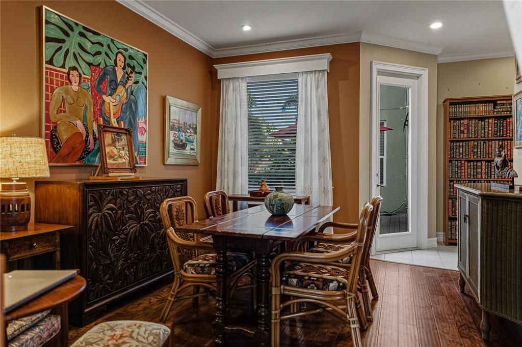 For Sale: $960,000 (4 beds, 2 baths, 2842 Square Feet)