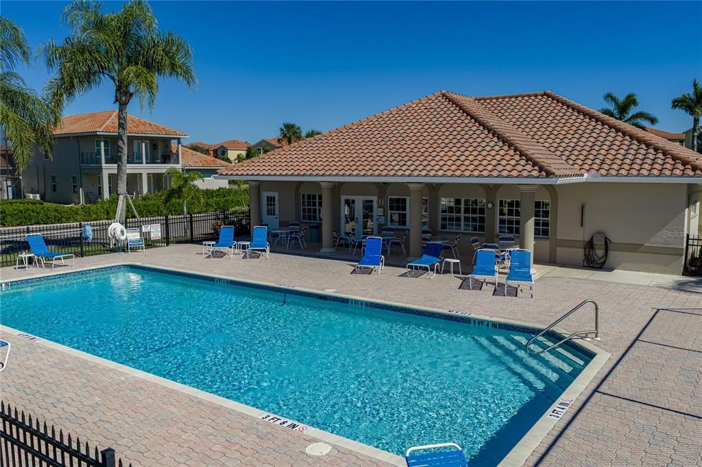 For Sale: $960,000 (4 beds, 2 baths, 2842 Square Feet)