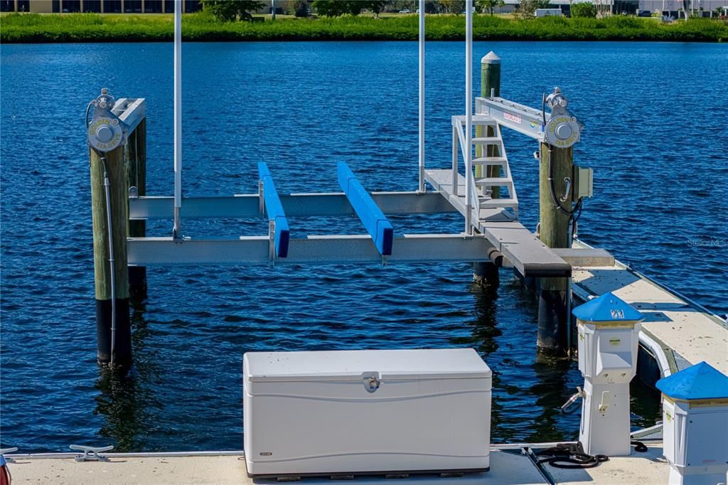 For Sale: $960,000 (4 beds, 2 baths, 2842 Square Feet)