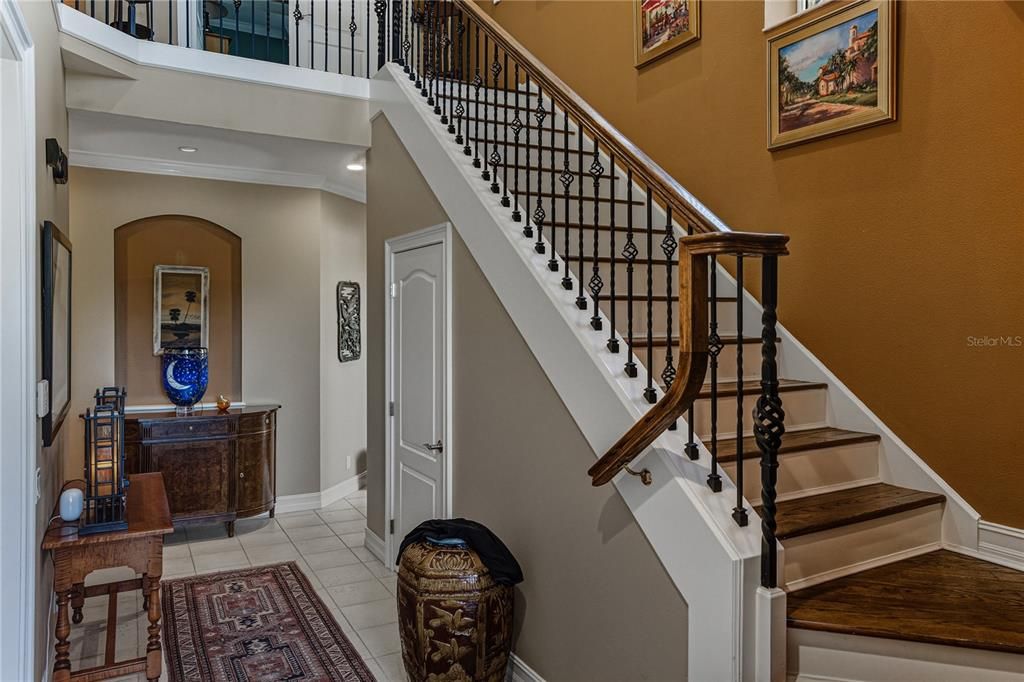 For Sale: $960,000 (4 beds, 2 baths, 2842 Square Feet)