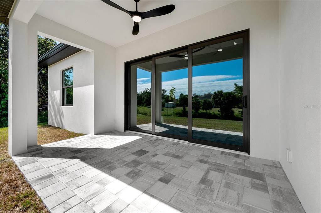 For Sale: $479,500 (4 beds, 2 baths, 1906 Square Feet)