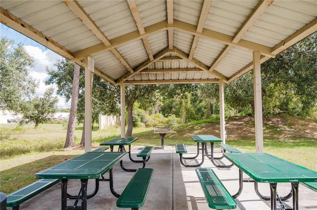 For Sale: $479,500 (4 beds, 2 baths, 1906 Square Feet)