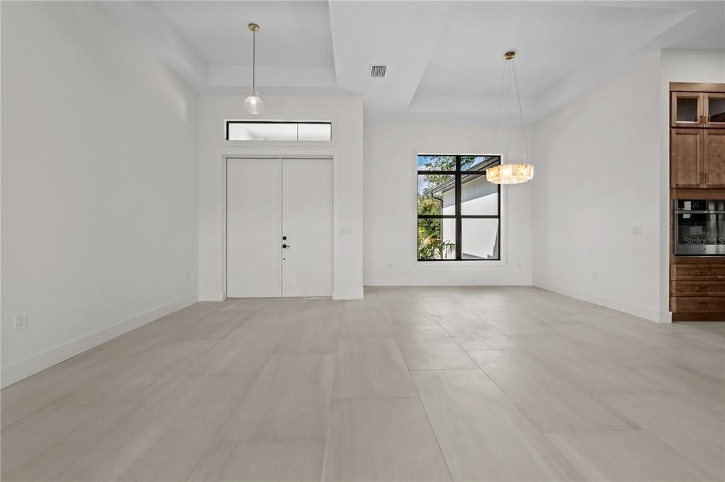 For Sale: $479,500 (4 beds, 2 baths, 1906 Square Feet)