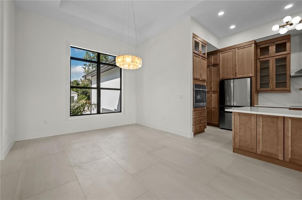 For Sale: $479,500 (4 beds, 2 baths, 1906 Square Feet)