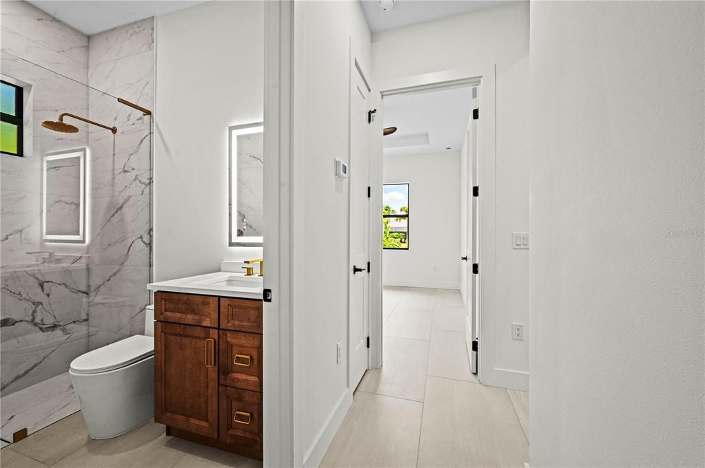 For Sale: $479,500 (4 beds, 2 baths, 1906 Square Feet)