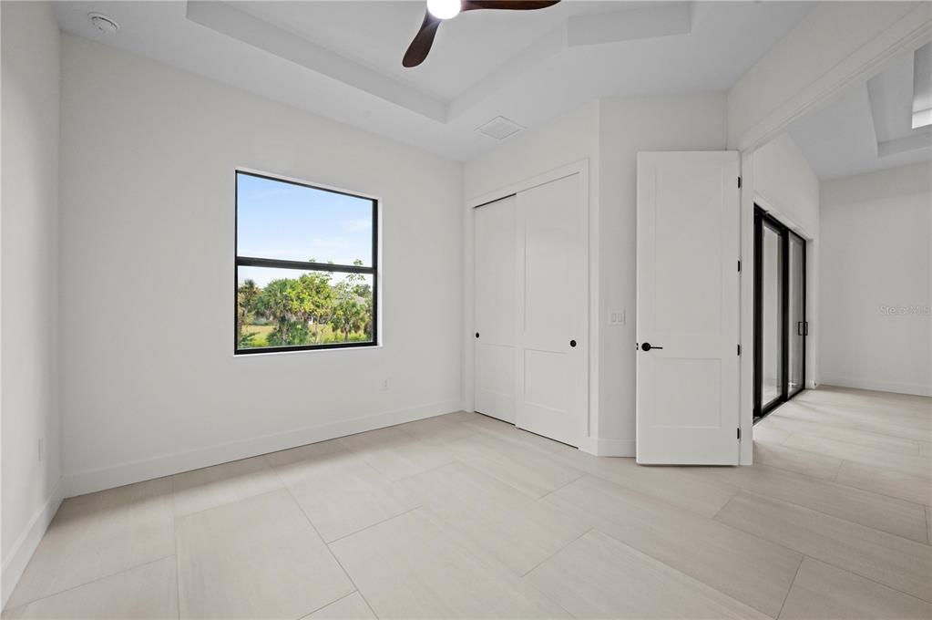 For Sale: $479,500 (4 beds, 2 baths, 1906 Square Feet)