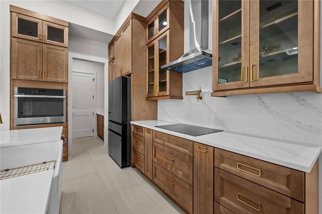 For Sale: $479,500 (4 beds, 2 baths, 1906 Square Feet)