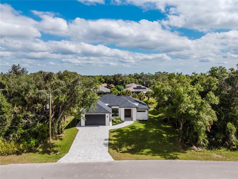 For Sale: $479,500 (4 beds, 2 baths, 1906 Square Feet)