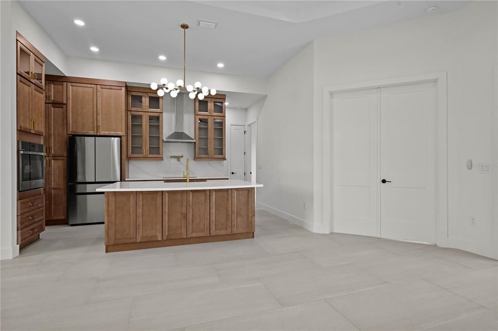 For Sale: $479,500 (4 beds, 2 baths, 1906 Square Feet)