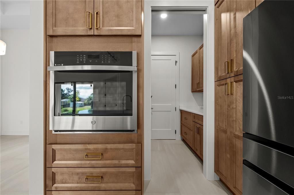 For Sale: $479,500 (4 beds, 2 baths, 1906 Square Feet)