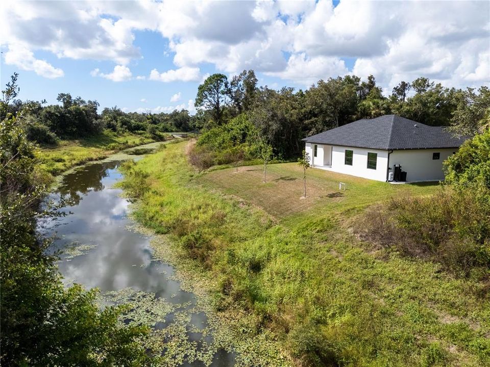 For Sale: $479,500 (4 beds, 2 baths, 1906 Square Feet)