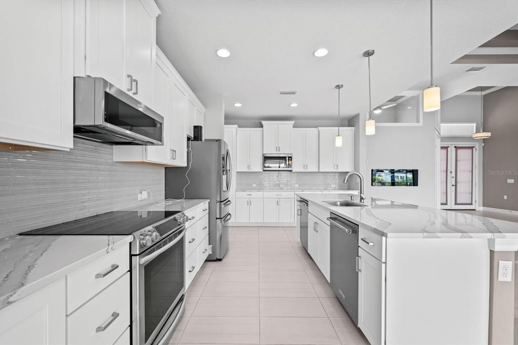 For Sale: $924,500 (3 beds, 2 baths, 2119 Square Feet)