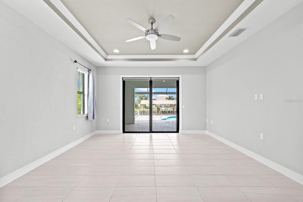 For Sale: $924,500 (3 beds, 2 baths, 2119 Square Feet)