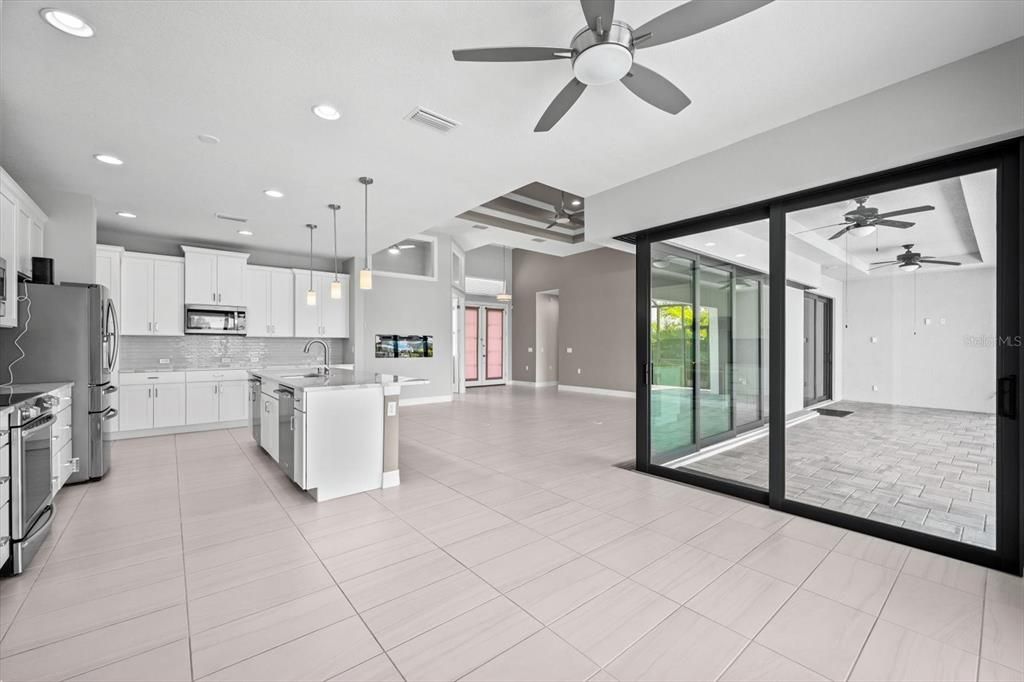 For Sale: $924,500 (3 beds, 2 baths, 2119 Square Feet)