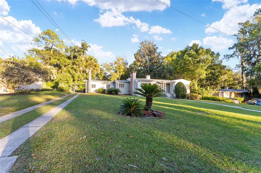 Active With Contract: $499,900 (4 beds, 2 baths, 2315 Square Feet)