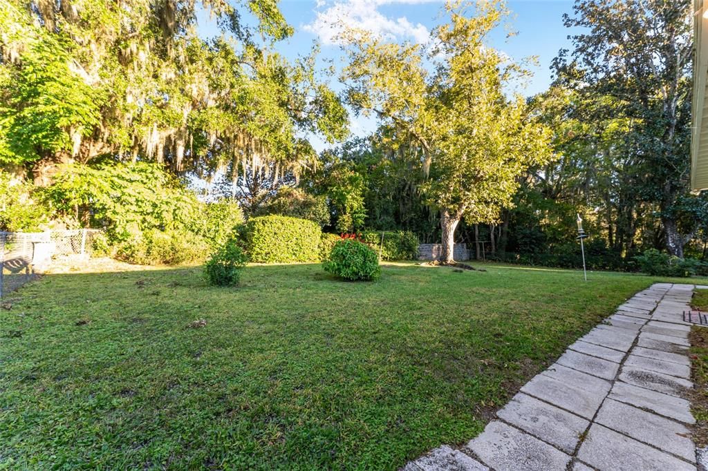 Active With Contract: $499,900 (4 beds, 2 baths, 2315 Square Feet)