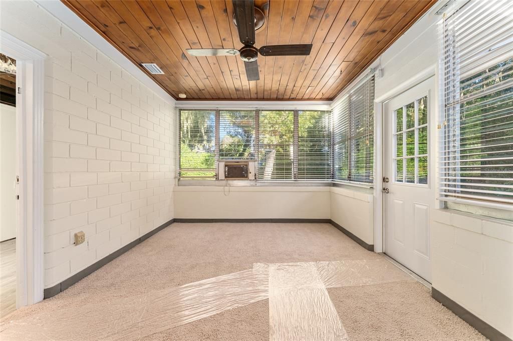 Active With Contract: $499,900 (4 beds, 2 baths, 2315 Square Feet)