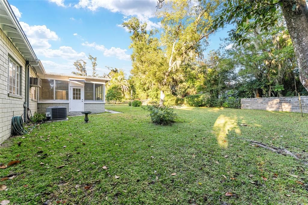 Active With Contract: $499,900 (4 beds, 2 baths, 2315 Square Feet)