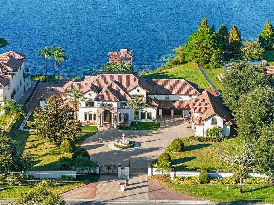 For Sale: $4,925,000 (7 beds, 8 baths, 8931 Square Feet)