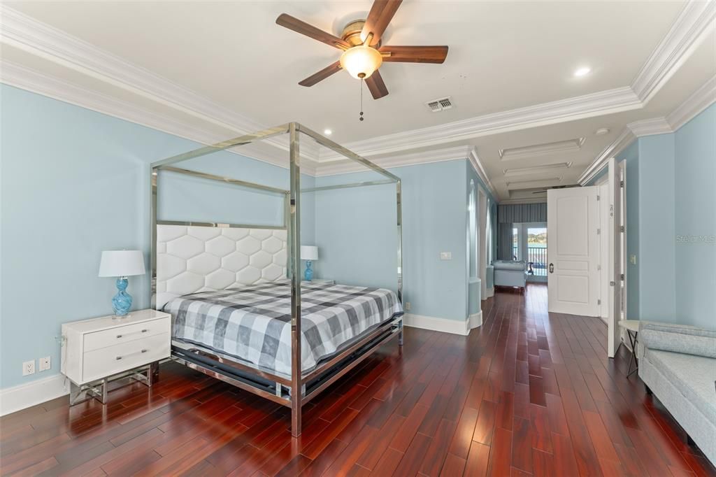 For Sale: $4,925,000 (7 beds, 8 baths, 8931 Square Feet)