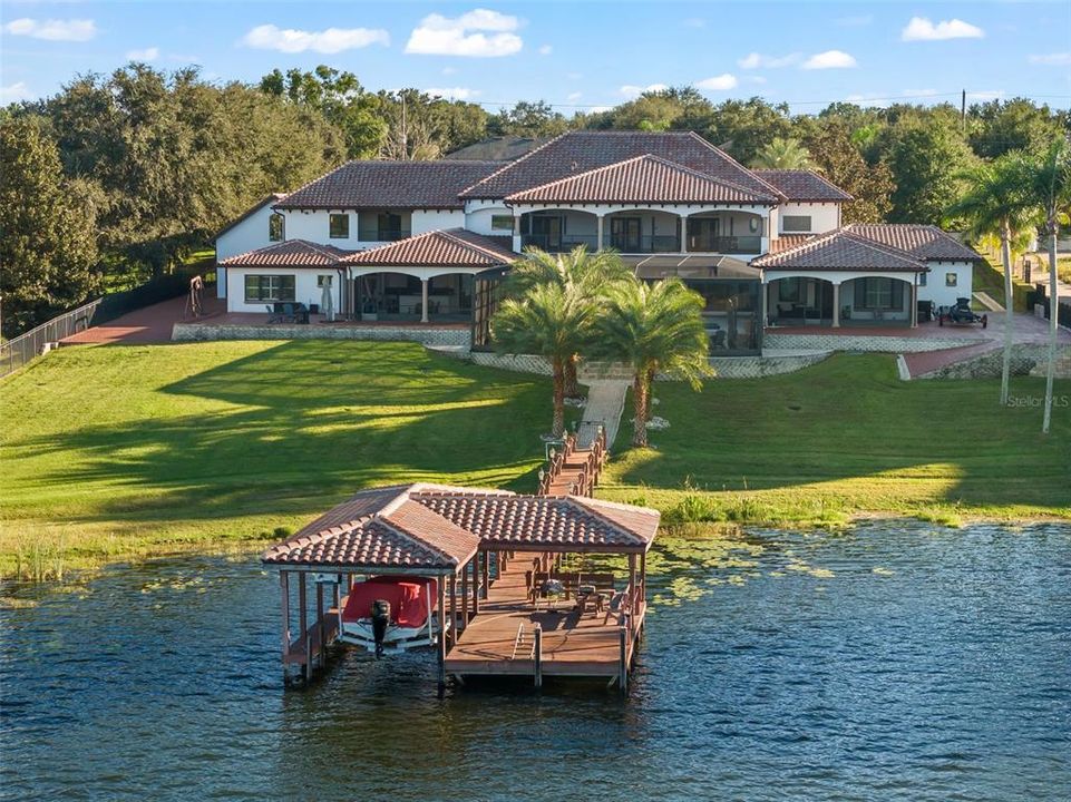 For Sale: $4,925,000 (7 beds, 8 baths, 8931 Square Feet)