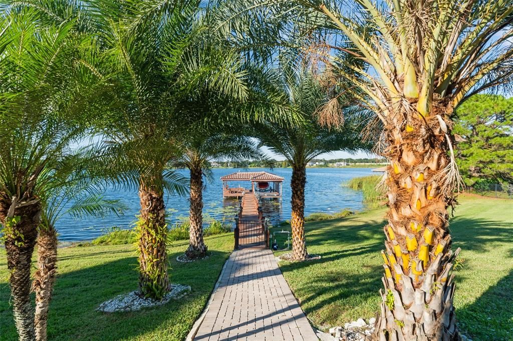 For Sale: $4,925,000 (7 beds, 8 baths, 8931 Square Feet)