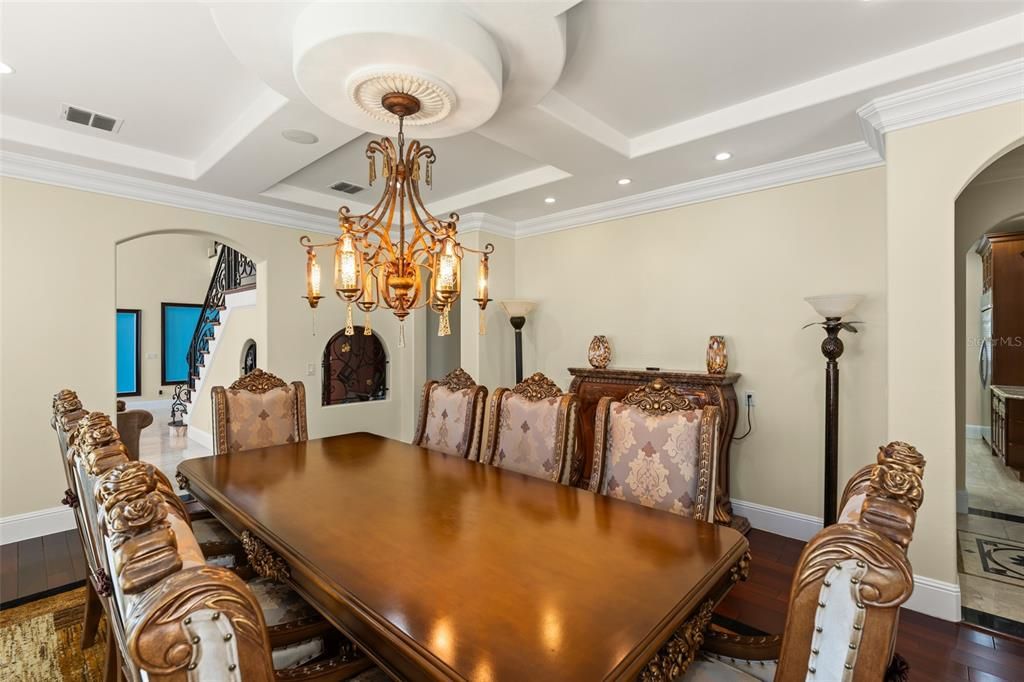 For Sale: $4,925,000 (7 beds, 8 baths, 8931 Square Feet)