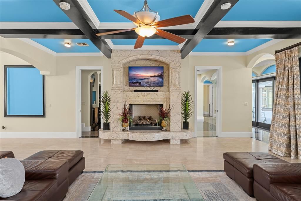 For Sale: $4,925,000 (7 beds, 8 baths, 8931 Square Feet)