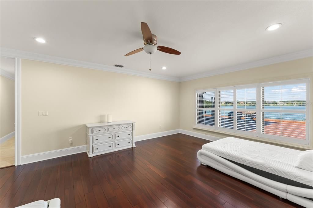 For Sale: $4,925,000 (7 beds, 8 baths, 8931 Square Feet)