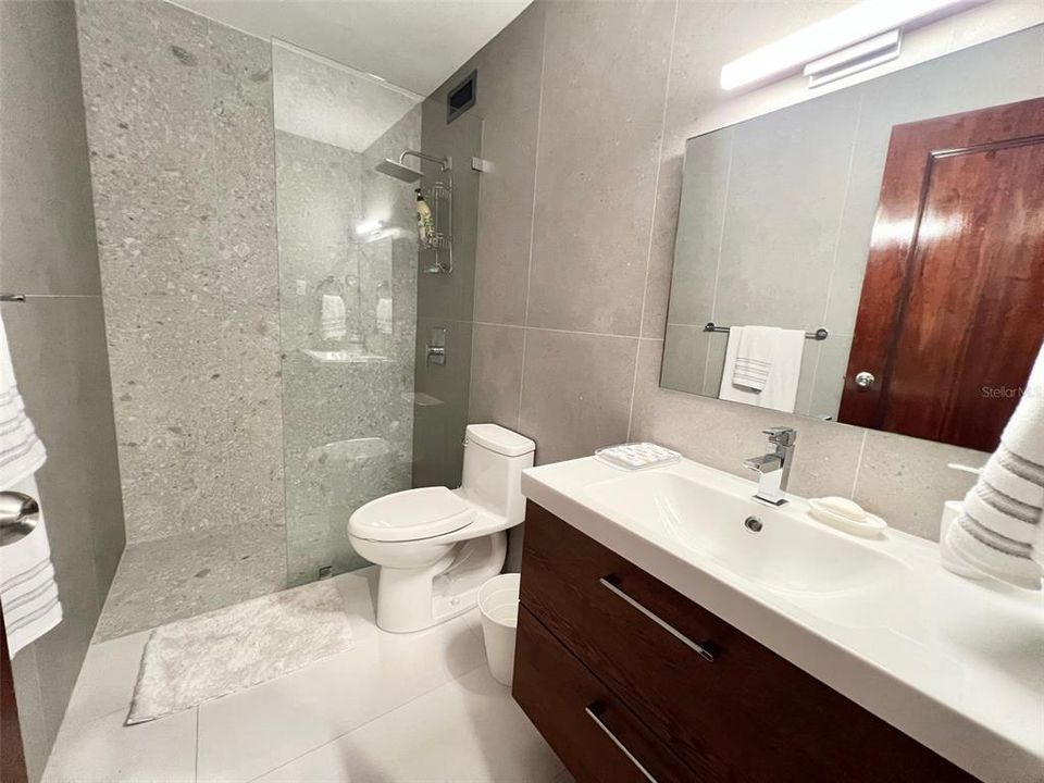 En Renta: $3,200 (2 camas, 2 baños, 950 Pies cuadrados)