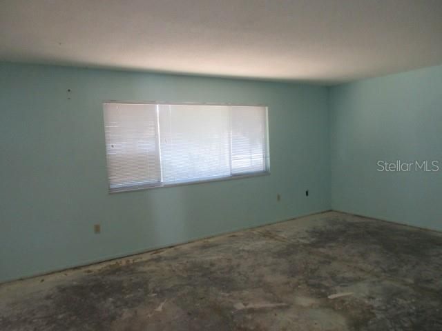 For Sale: $180,000 (2 beds, 2 baths, 1120 Square Feet)