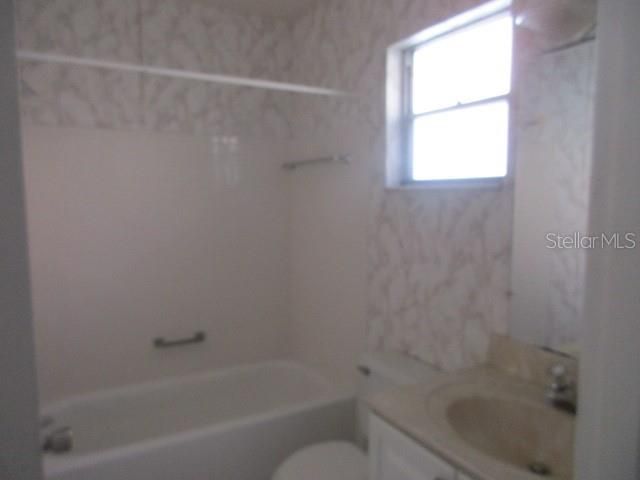 For Sale: $180,000 (2 beds, 2 baths, 1120 Square Feet)
